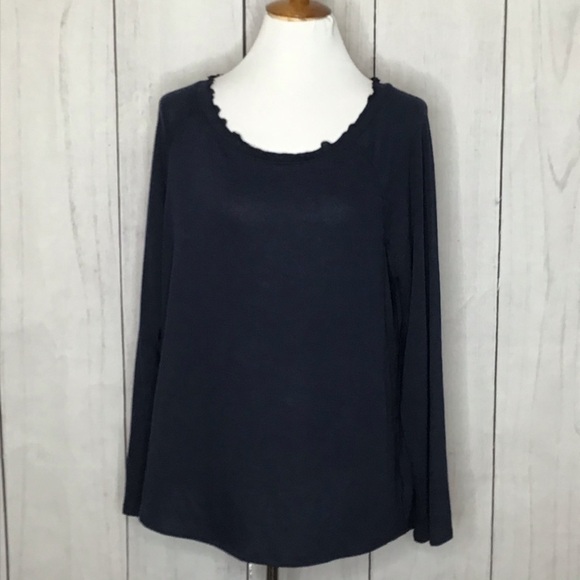 Gibson Scalloped Scoop Neck Sweater - Picture 2 of 7